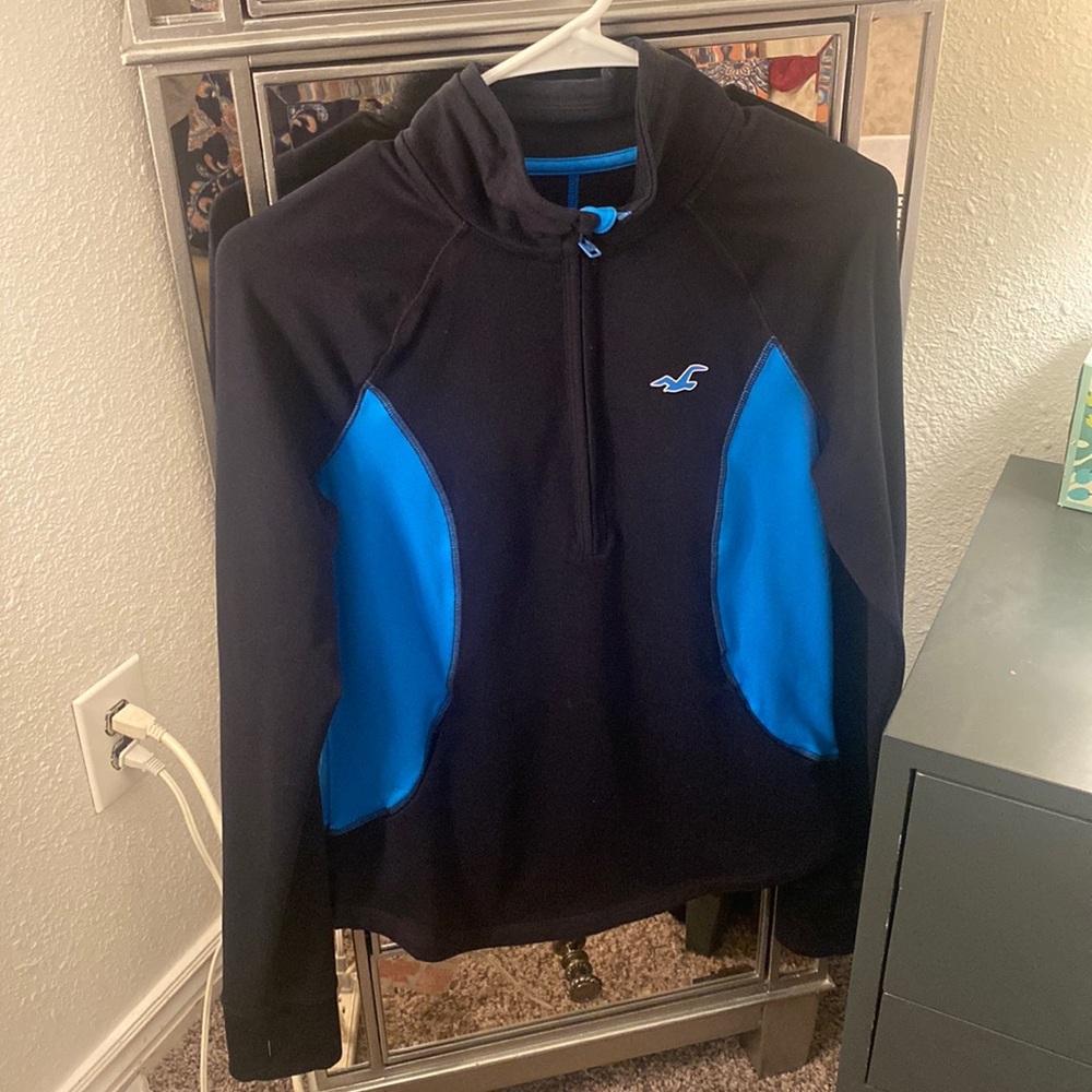 Hollister sweatshirt